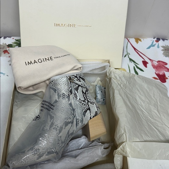 Vince Camuto Imagine IM-Quiana Leather Snakeskin Pattern Ankle Boots withDustbag - Picture 1 of 12
